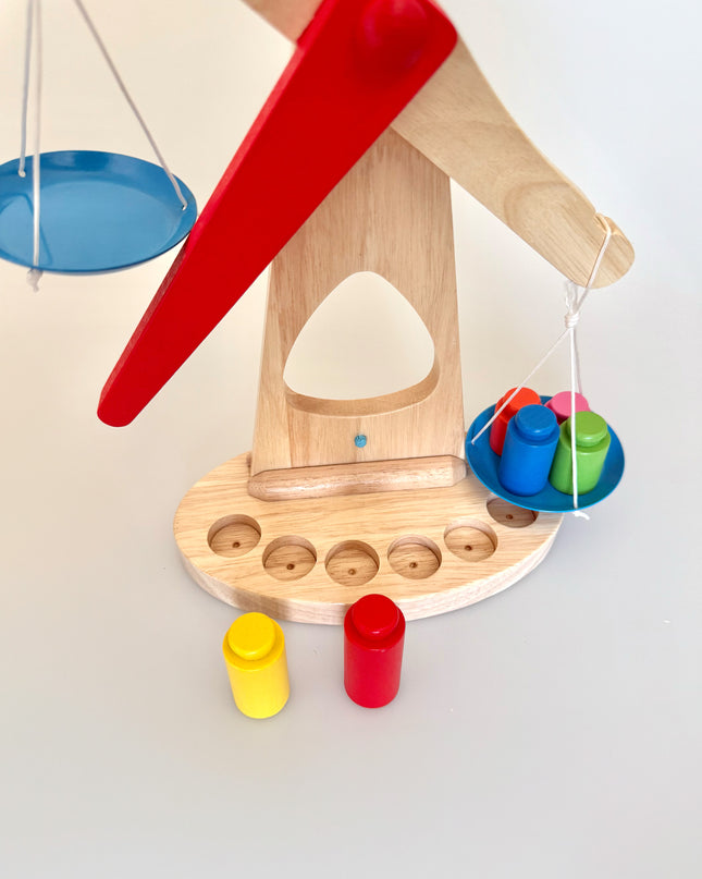 Balance & Learn - Montessori Scale - Atlas & Maya
